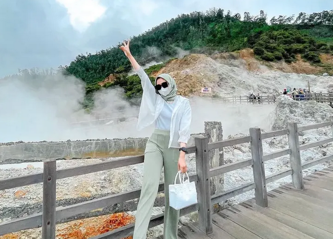 kawah sikidang dieng